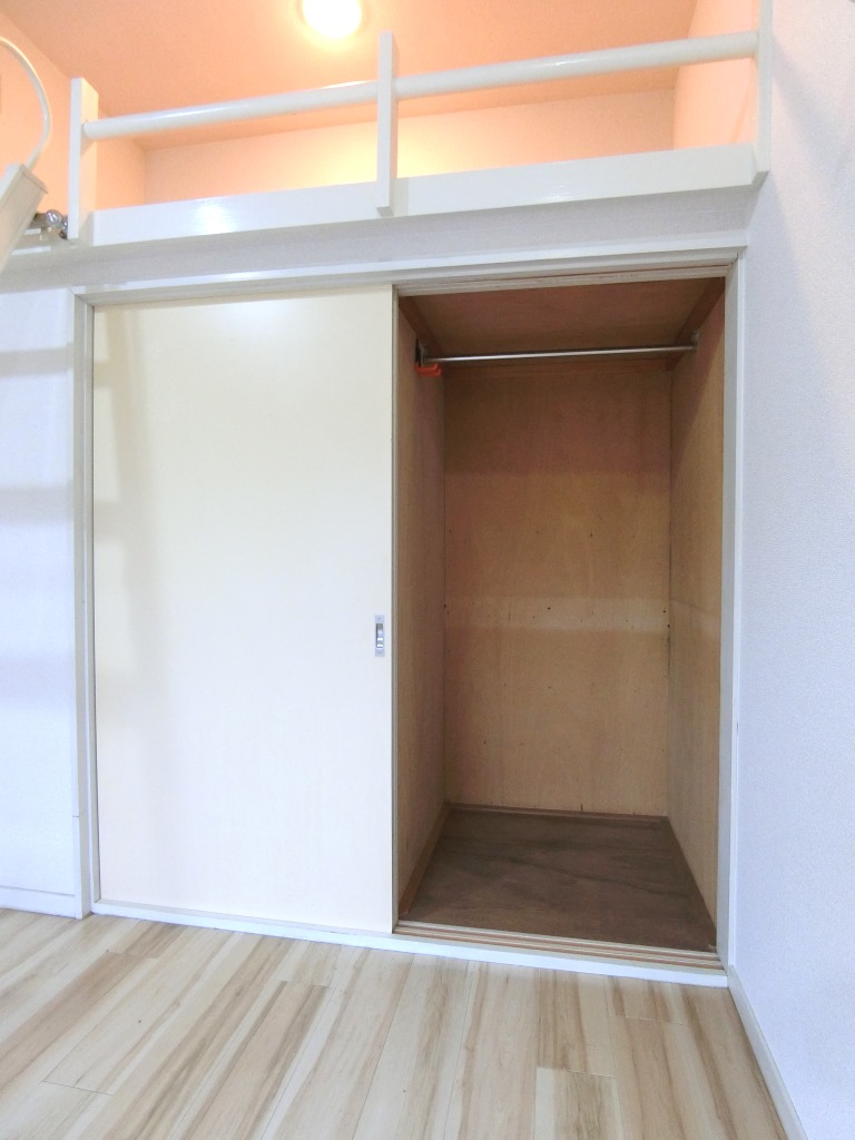 収納　クローゼット