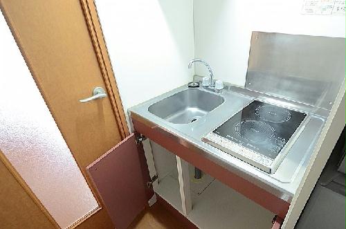 キッチン　設備・仕様は号室により異なる為、現況を優先致します。