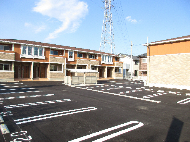 駐車場　駐車場