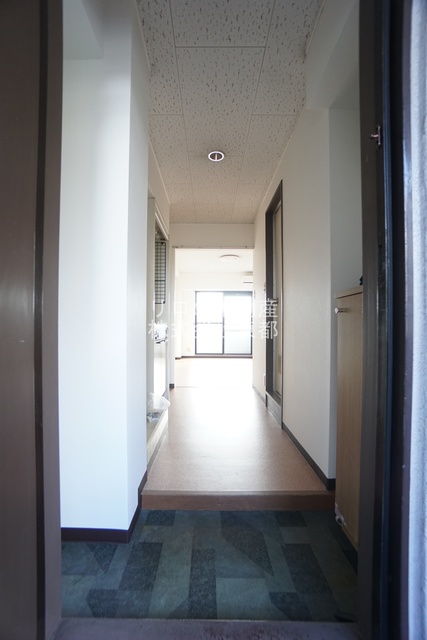 玄関　シューズボックス付☆いつでもスッキリ片付きますね！