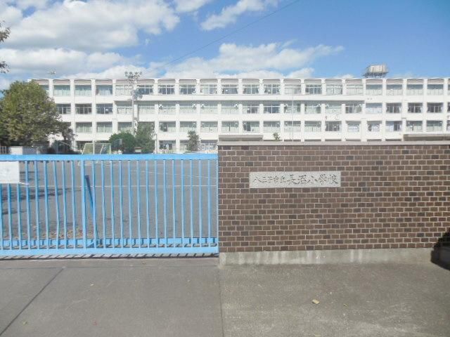 【ソレアードプラザの小学校】