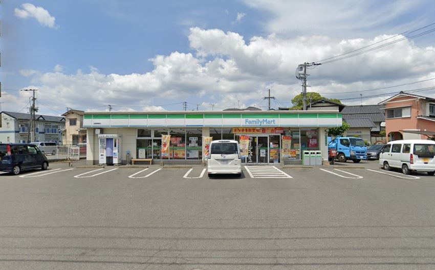 コンビニ　ファミリーマート 筑紫野紫店（コンビニ）まで537m