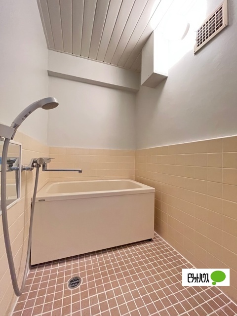 バス・シャワールーム　同一タイプ