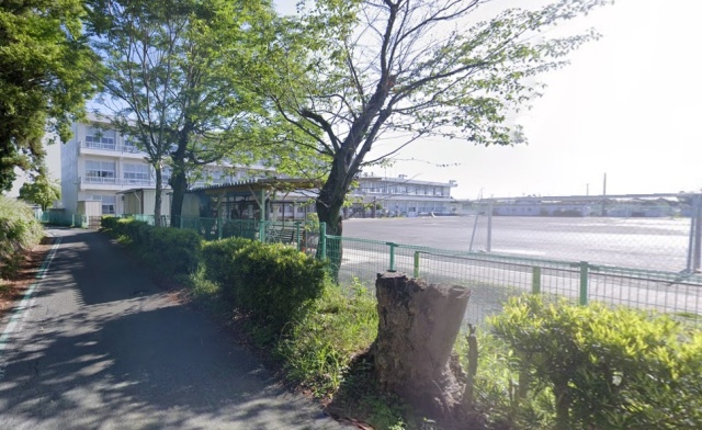小学校　袋井市立今井小学校（小学校）まで2000m