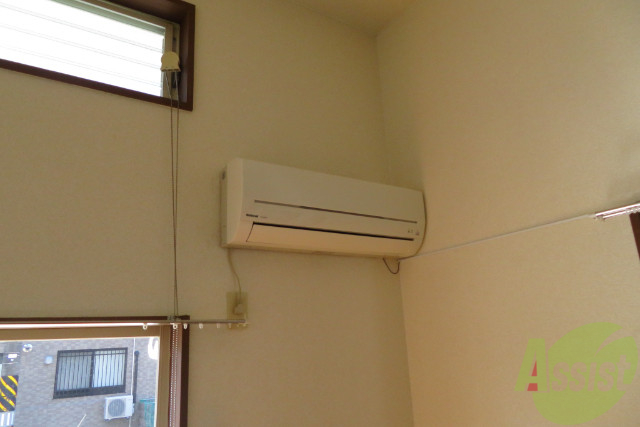 その他設備　エアコンは有るので暑くても寒くても調節できます。