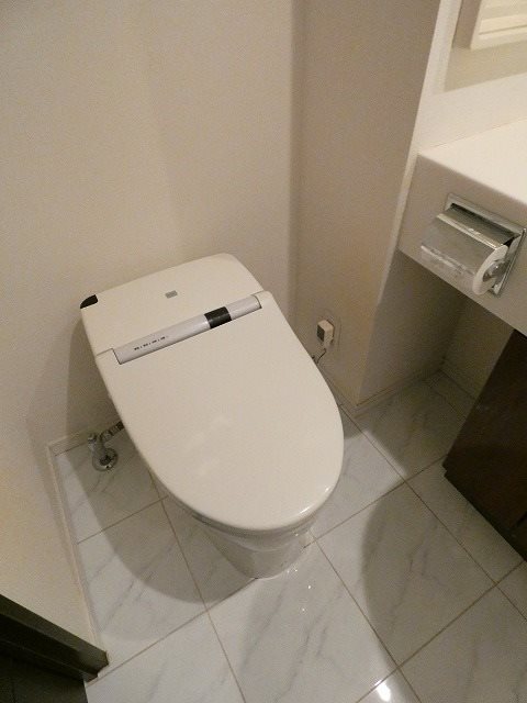 ファーストリアルタワー新宿のトイレ写真