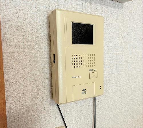 セキュリティ　モニター付きインターホン