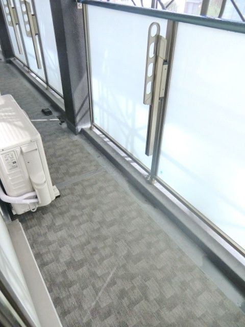バルコニー　★日差しが差込むバルコニーです★