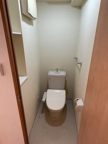 トイレ　コンパクトで使いやすいトイレです