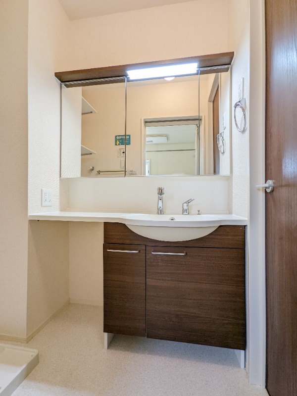 洗面設備　図面と現状に相違がある場合には現状を優先