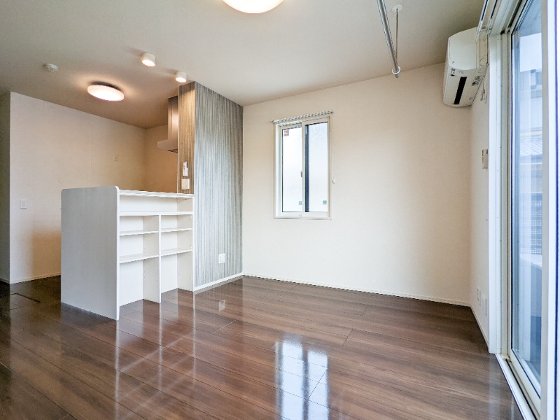 居室・リビング　図面と現状に相違がある場合には現状を優先