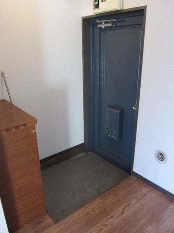 玄関　♪今日も一日頑張ろう！♪