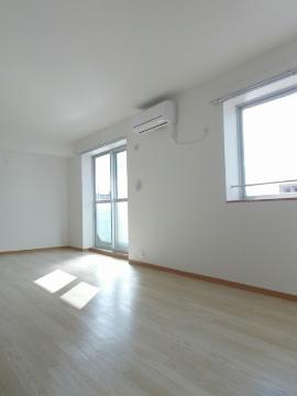 その他設備　リビングエアコン