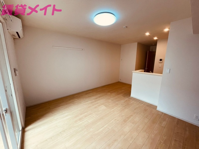 その他部屋・スペース　同型反転参考写真です