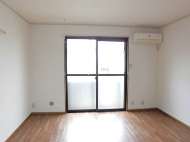 居室・リビング　別のお部屋の写真です。