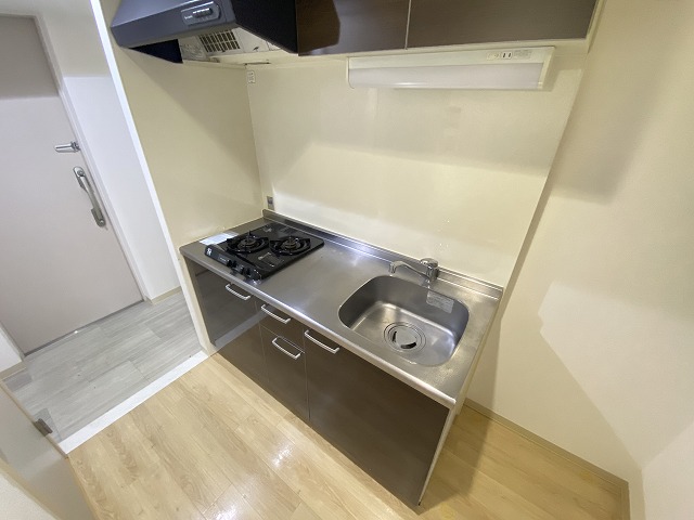 キッチン　コンパクトなキッチンで掃除もラクラク