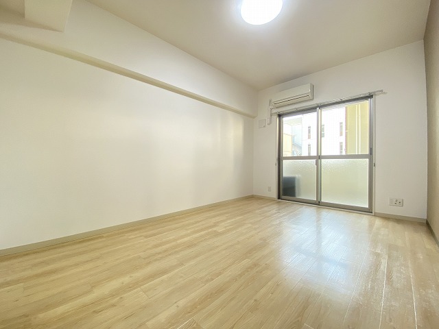 居室・リビング　ゆったりとした居間です