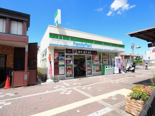 コンビニ　ファミリーマート　栂美木多駅前店（コンビニ）まで1343m