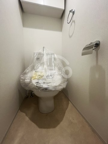 トイレ　セレニテフラン谷町四丁目　トイレ