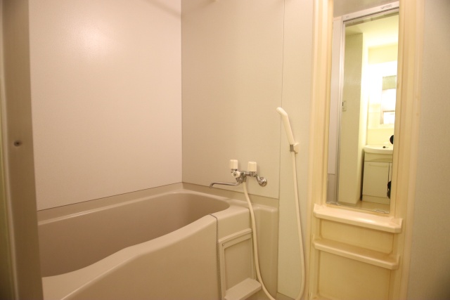 バス・シャワールーム　※別室の参考写真の為、現況優先です。