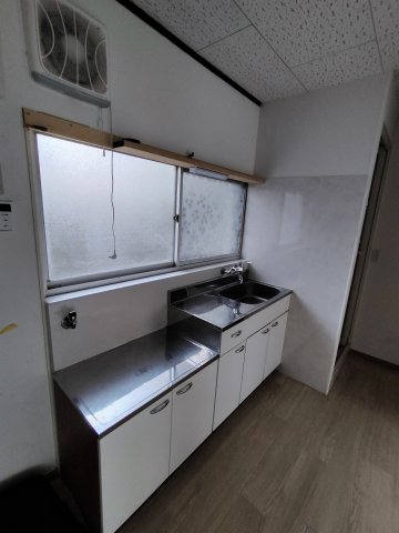 キッチン　広めのキッチンでお料理も楽々♪