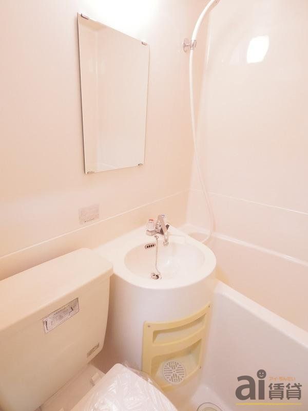 洗面設備　＊同仕様になります