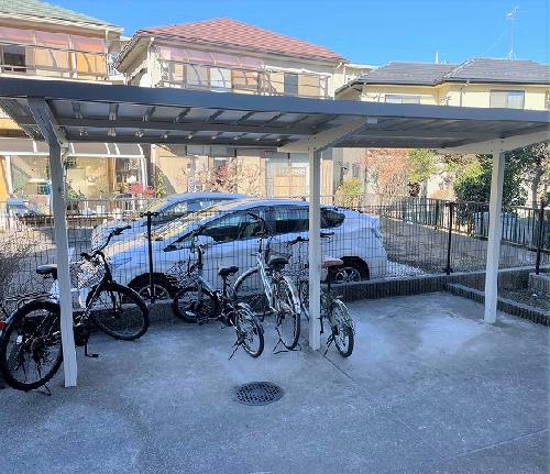 その他共有部分　屋根付き駐輪場