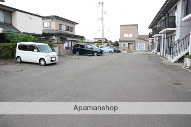 駐車場　エントランス