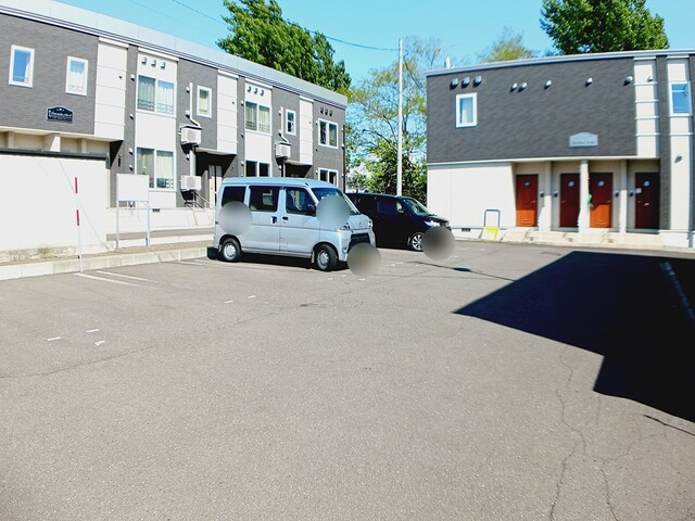 駐車場　駐車場