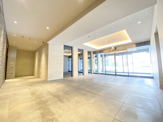 ロビー　エレベーターホール