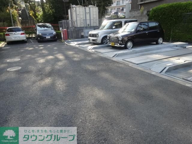 駐車場　★★敷地内、駐車場★★