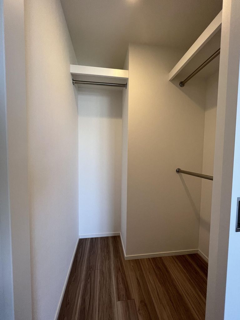 収納　ウォークインクローゼット