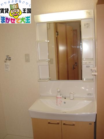 洗面設備　洗髪洗面化粧台