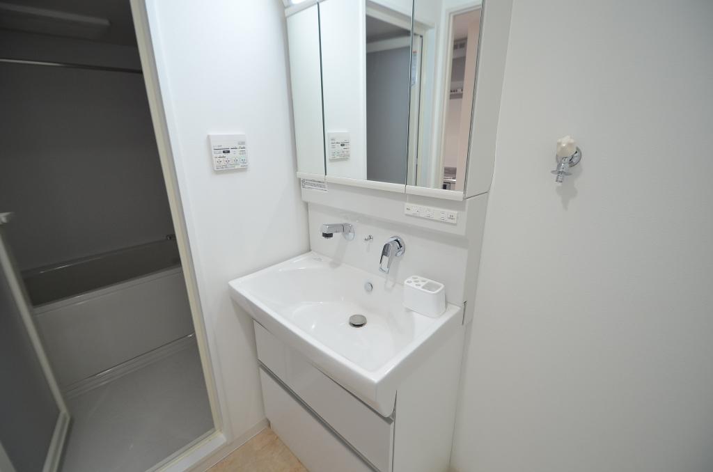 洗面設備　洗髪洗面化粧台