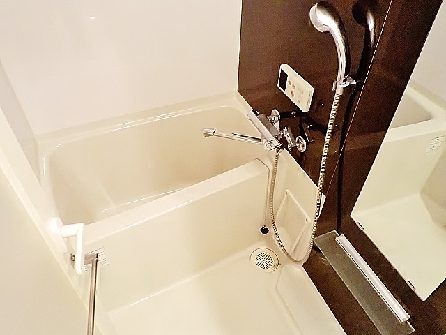 バス・シャワールーム　浴室乾燥付き