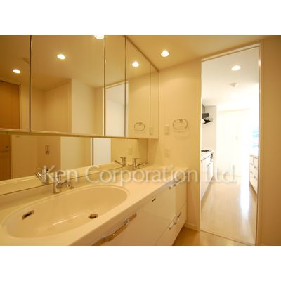 洗面設備　同タイプ3階のお部屋を撮影。仕様が異なることがあります。