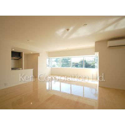 居室・リビング　同タイプ3階のお部屋を撮影。仕様が異なることがあります。