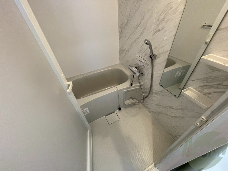 バス・シャワールーム　お風呂になります。一日の疲れを癒してくださいね。