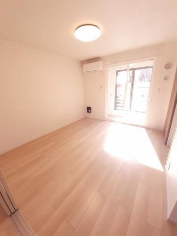 居室・リビング　※同タイプ部屋の写真です。