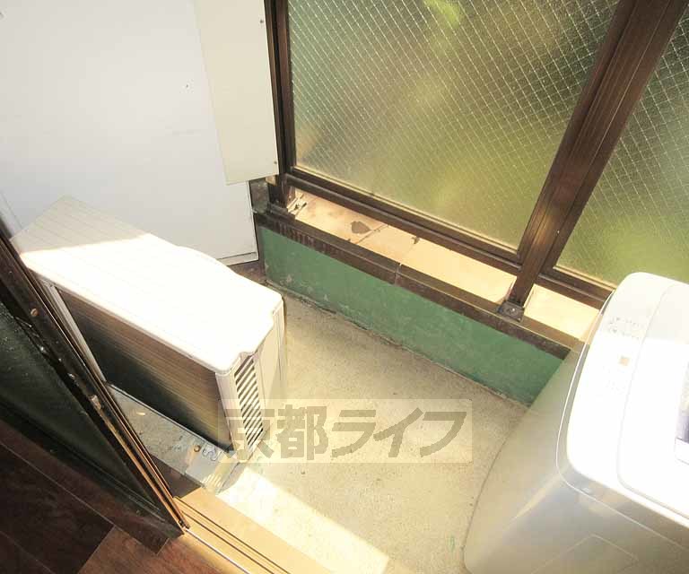 バルコニー　洗濯物はこちら