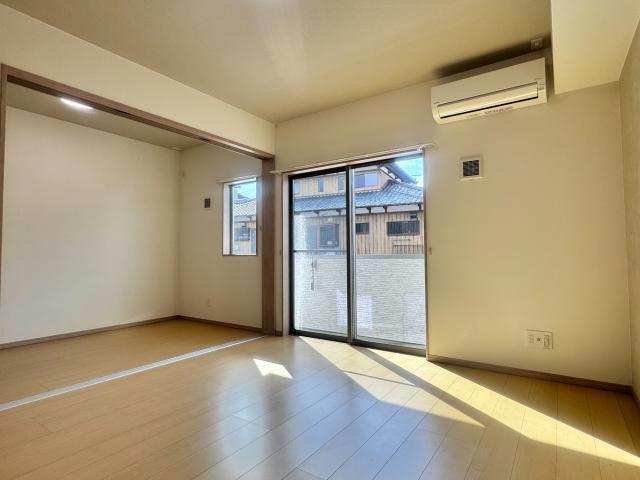 居室・リビング　イメージ別棟別部屋画像