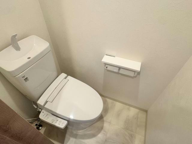 トイレ　イメージ別棟別部屋画像