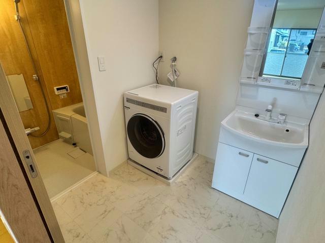 洗面設備　イメージ別棟別部屋画像