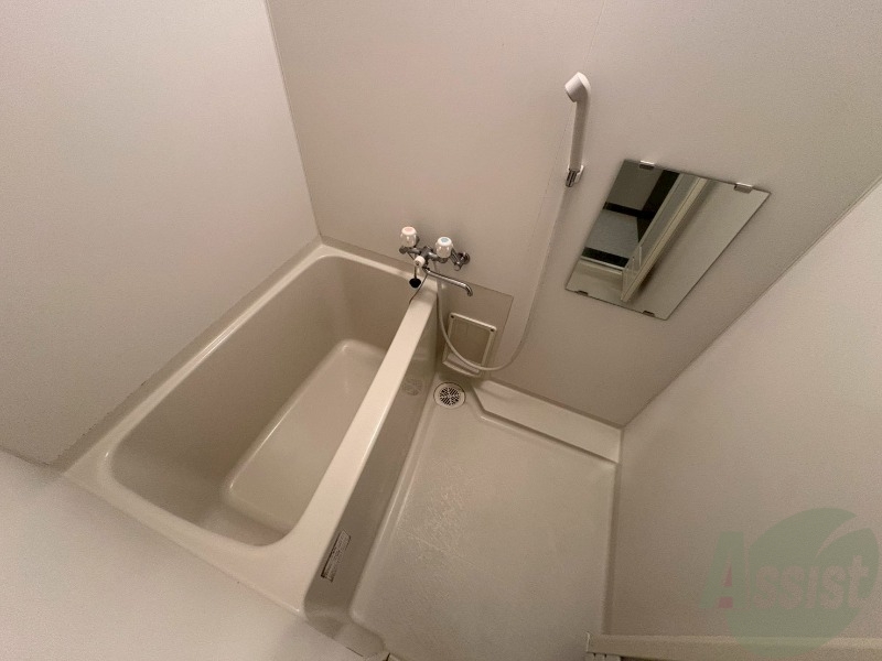 バス・シャワールーム　お風呂です。ゆっくりお風呂につかるのも体に良いですね～