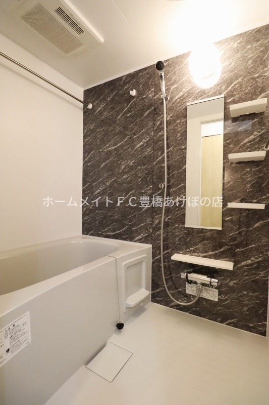 バス・シャワールーム　同型完成モデル