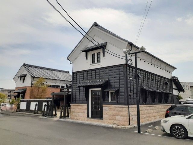 飲食店　珈琲屋らんぷ 四日市泊店（飲食店）まで119m