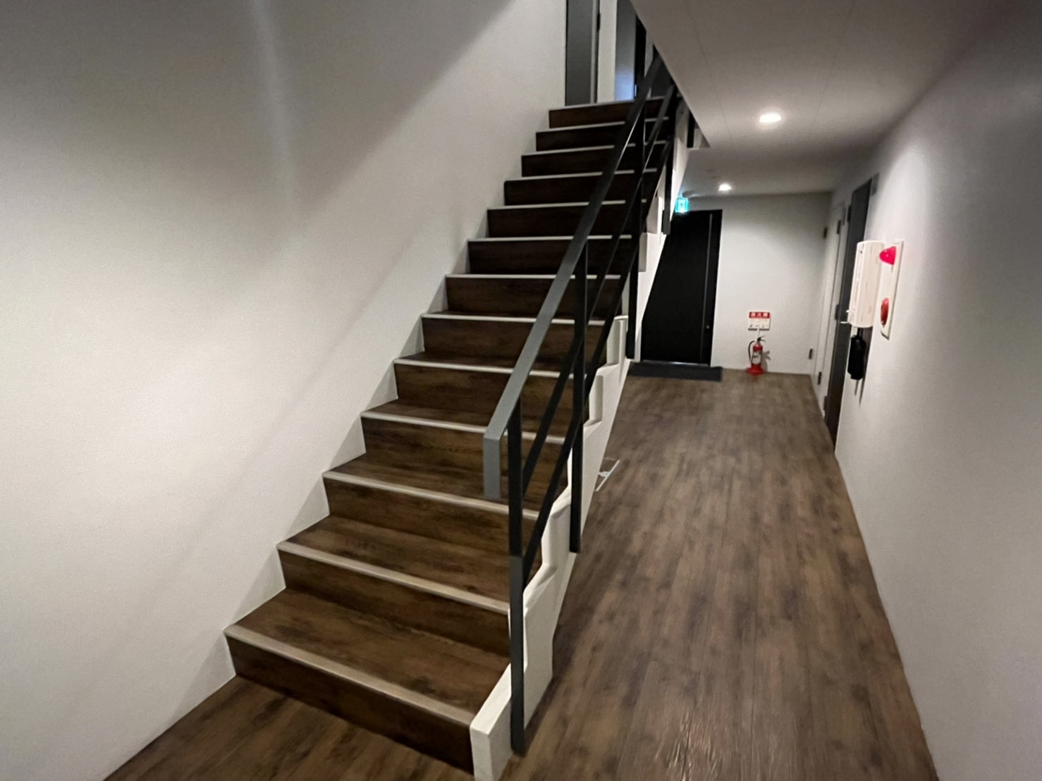 じゅんじゅんはうす✕4 ジョーダン（JORDAN）（キッズ）ジュニアバスケットシューズ バッシュ