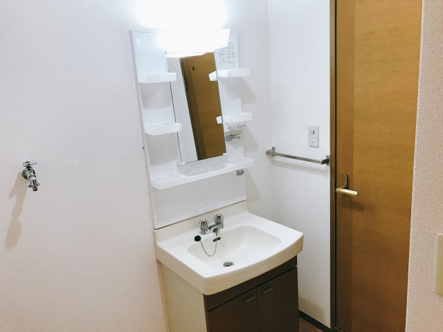 洗面設備　洗面化粧台