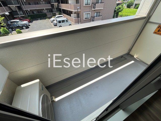 バルコニー　お洗濯物はこちらで