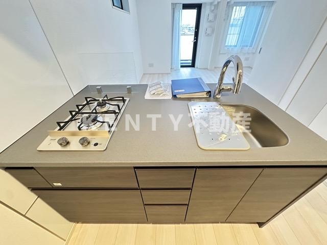 キッチン　コンパクトなキッチンで掃除もラクラク